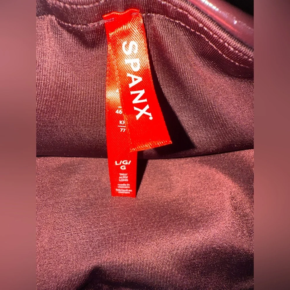SPANX Faux Patent Leather Leggings Size L Burgundy Liquid Gloss Slim Fit - Picture 9 of 11